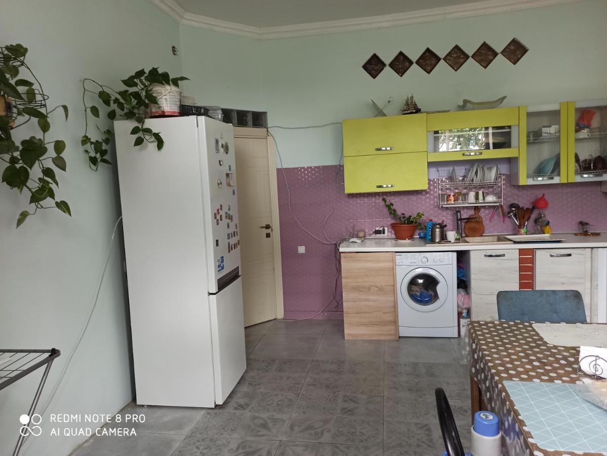 Номер В Гостевом Доме У Моря Odessa Esterno foto